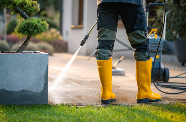 Best Garage Pressure Washing  in Wheatland, WY